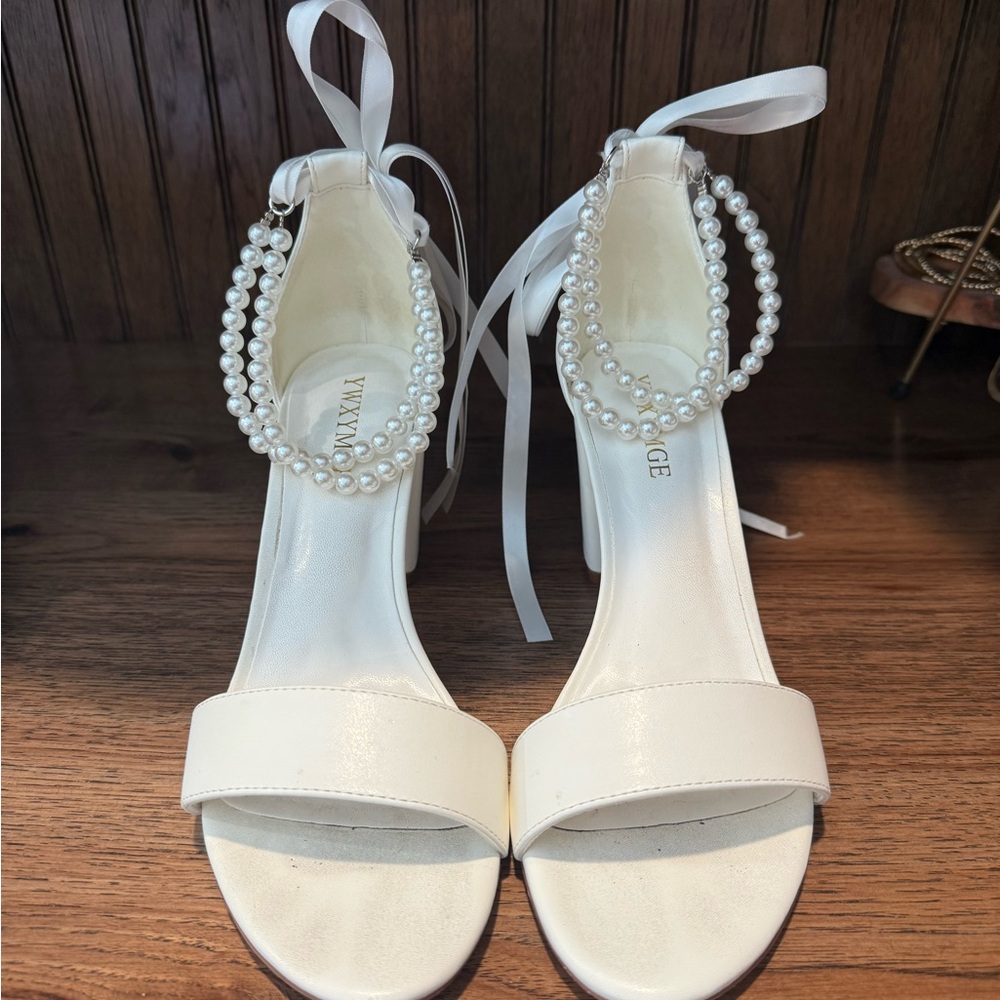 Elegant White Pearl-Embellished Women's Heels